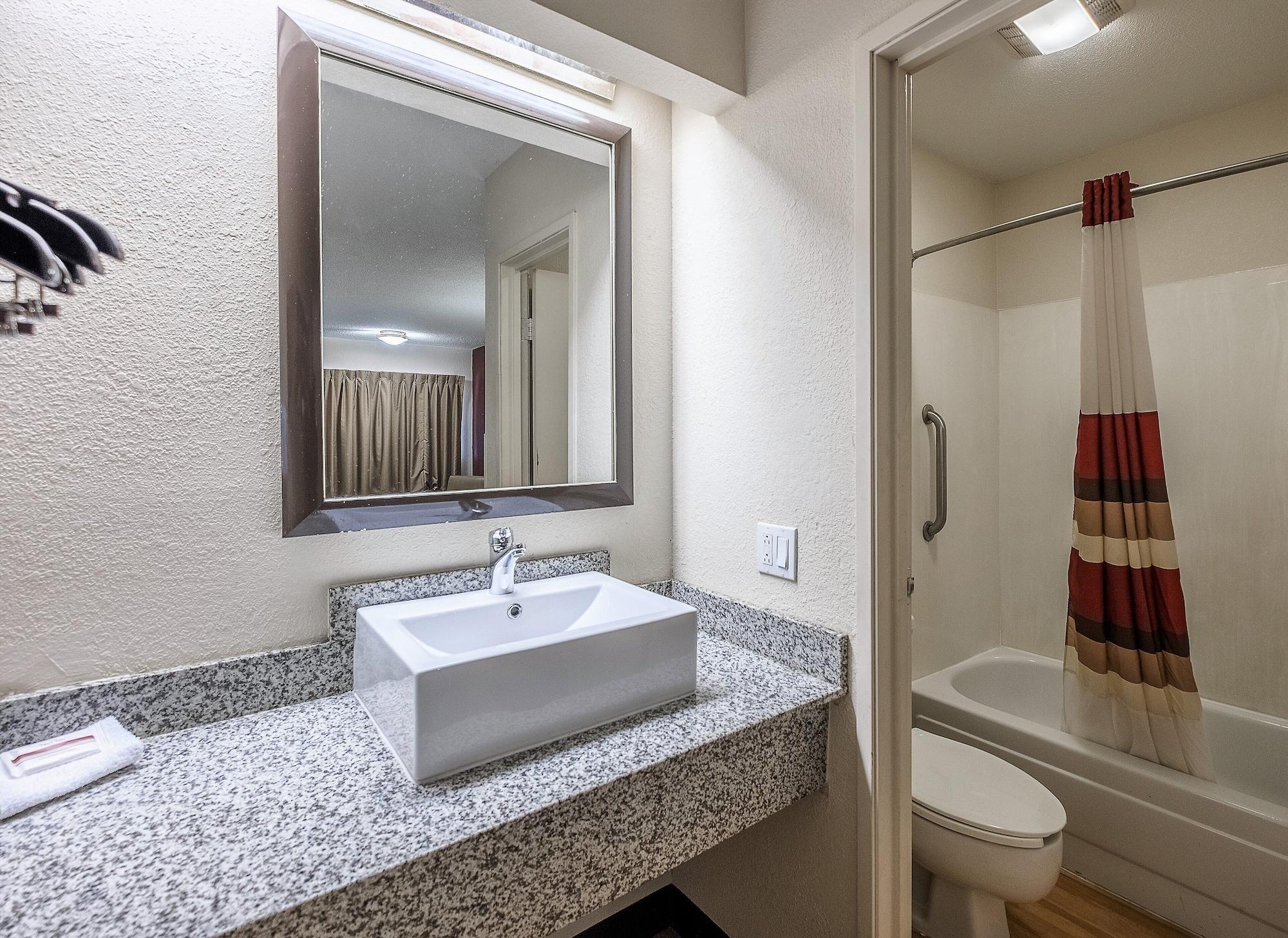 Red Roof Inn Columbus East- Reynoldsburg Brice Екстер'єр фото